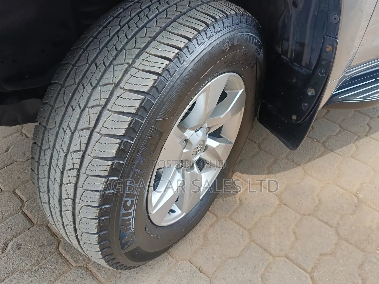 Toyota Land Cruiser Prado 2019 Brown