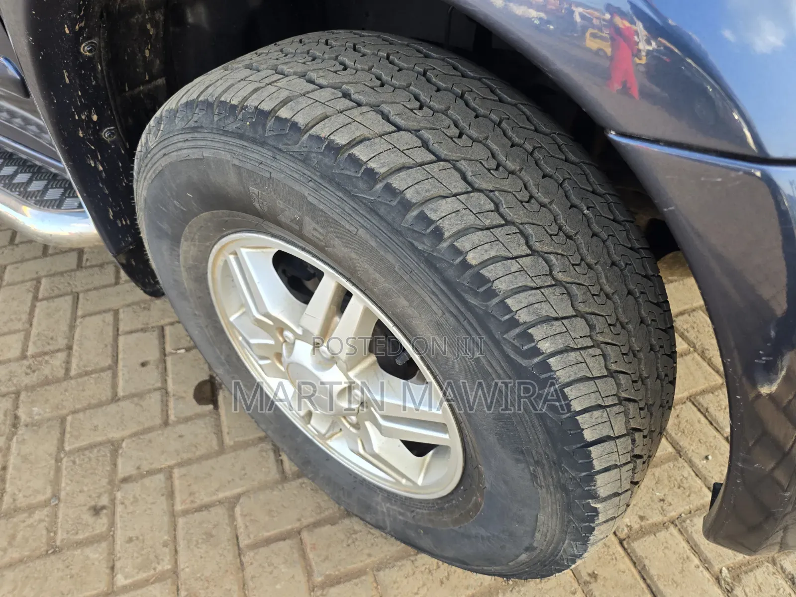 Isuzu D-MAX 2011 Blue
