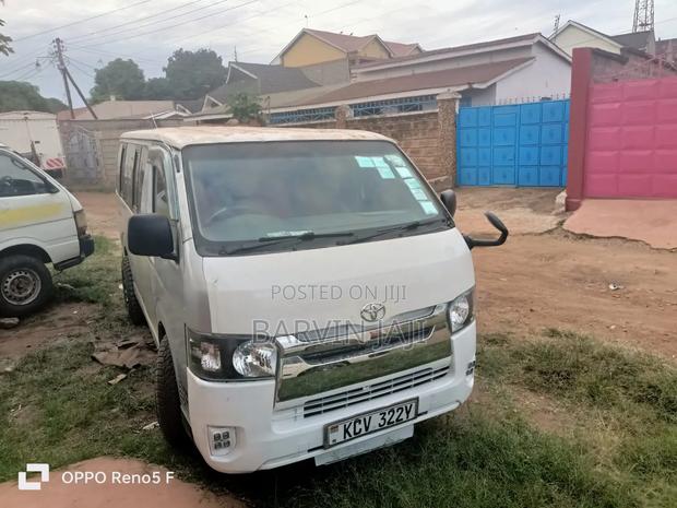 Toyota HiAce 2013 Silver - thumbnail 2