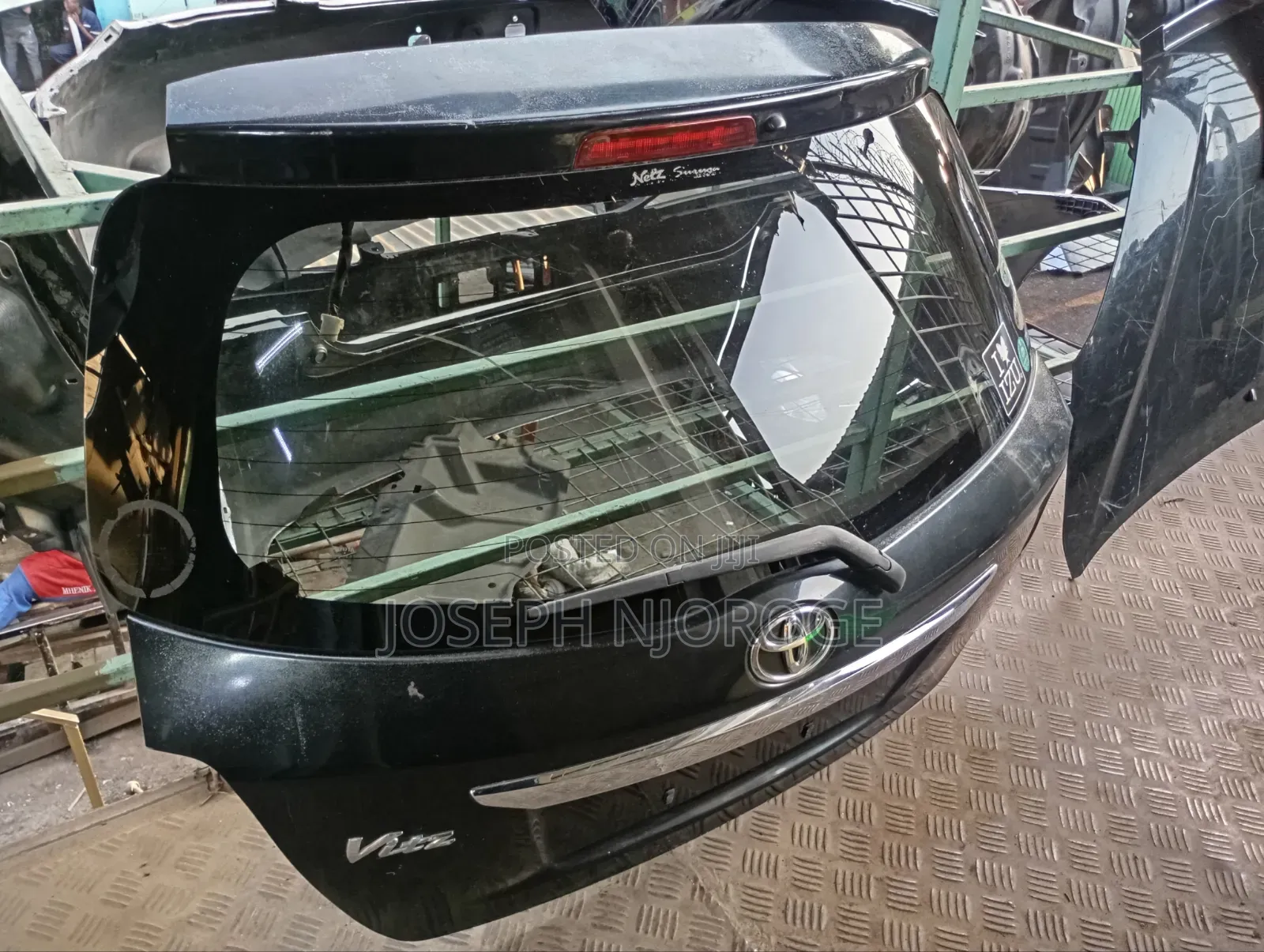 Vitz 2015 Boot