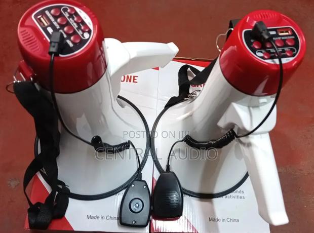 Handheld Rechargeable Megaphone