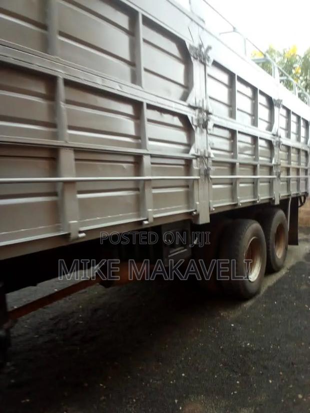 Well Maintained Lorry for Sale - thumbnail 4