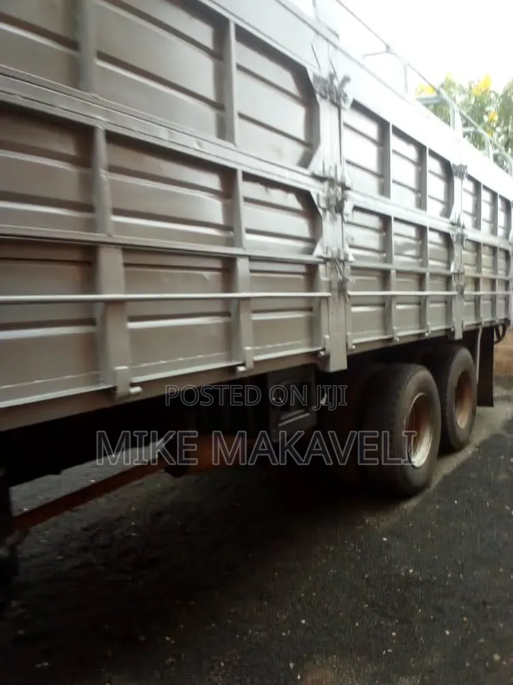 Well Maintained Lorry for Sale