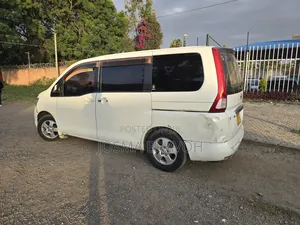 Nissan Serena 2009 White