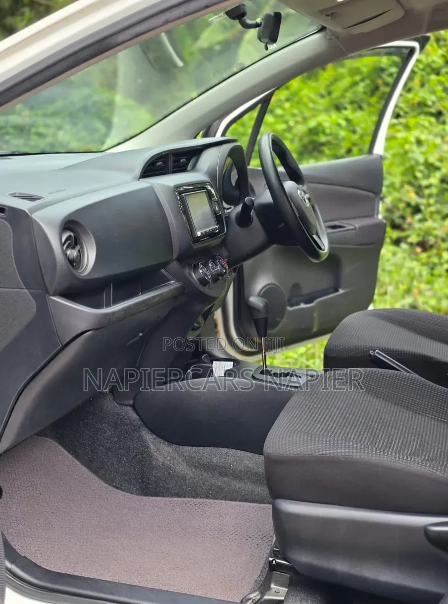 Toyota Vitz 2018 White