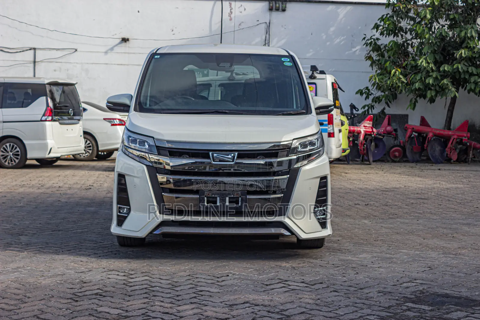 Toyota Noah 2.0 AWD (7 Seater) 2019 Pearl