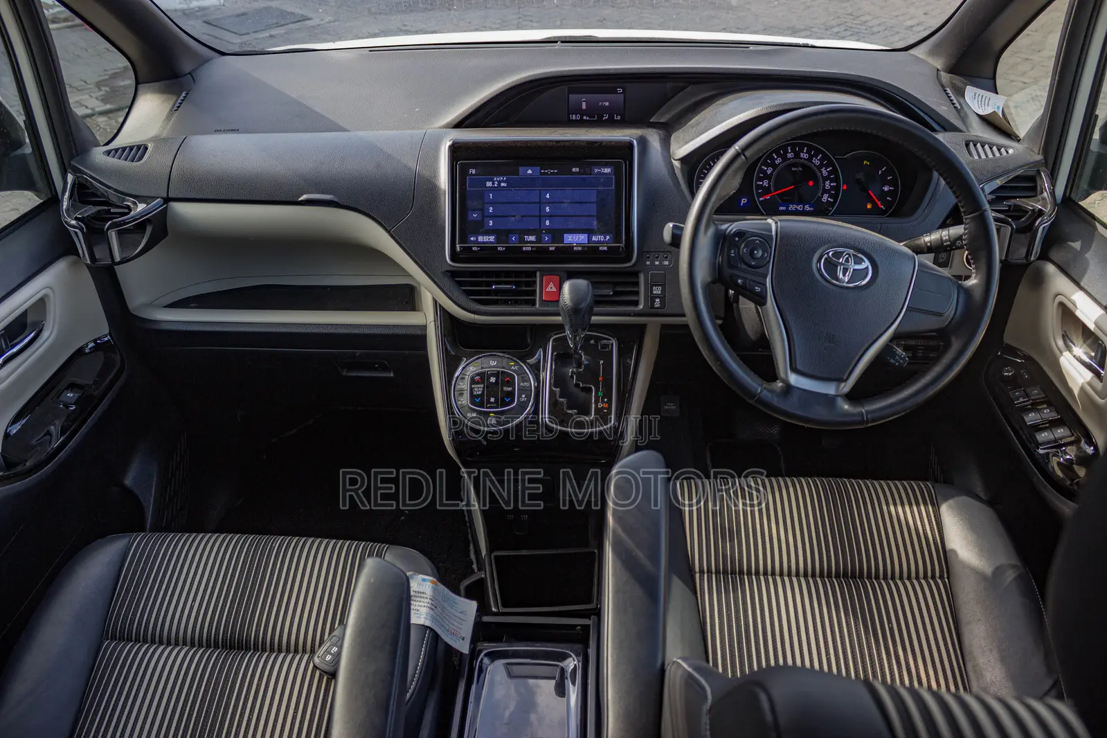 Toyota Noah 2.0 AWD (7 Seater) 2019 Pearl