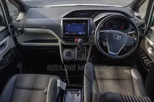 Toyota Noah 2.0 AWD (7 Seater) 2019 Pearl