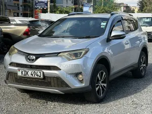 Toyota RAV4 LE 4dr SUV (2.5L 4cyl 6A) 2015 Silver