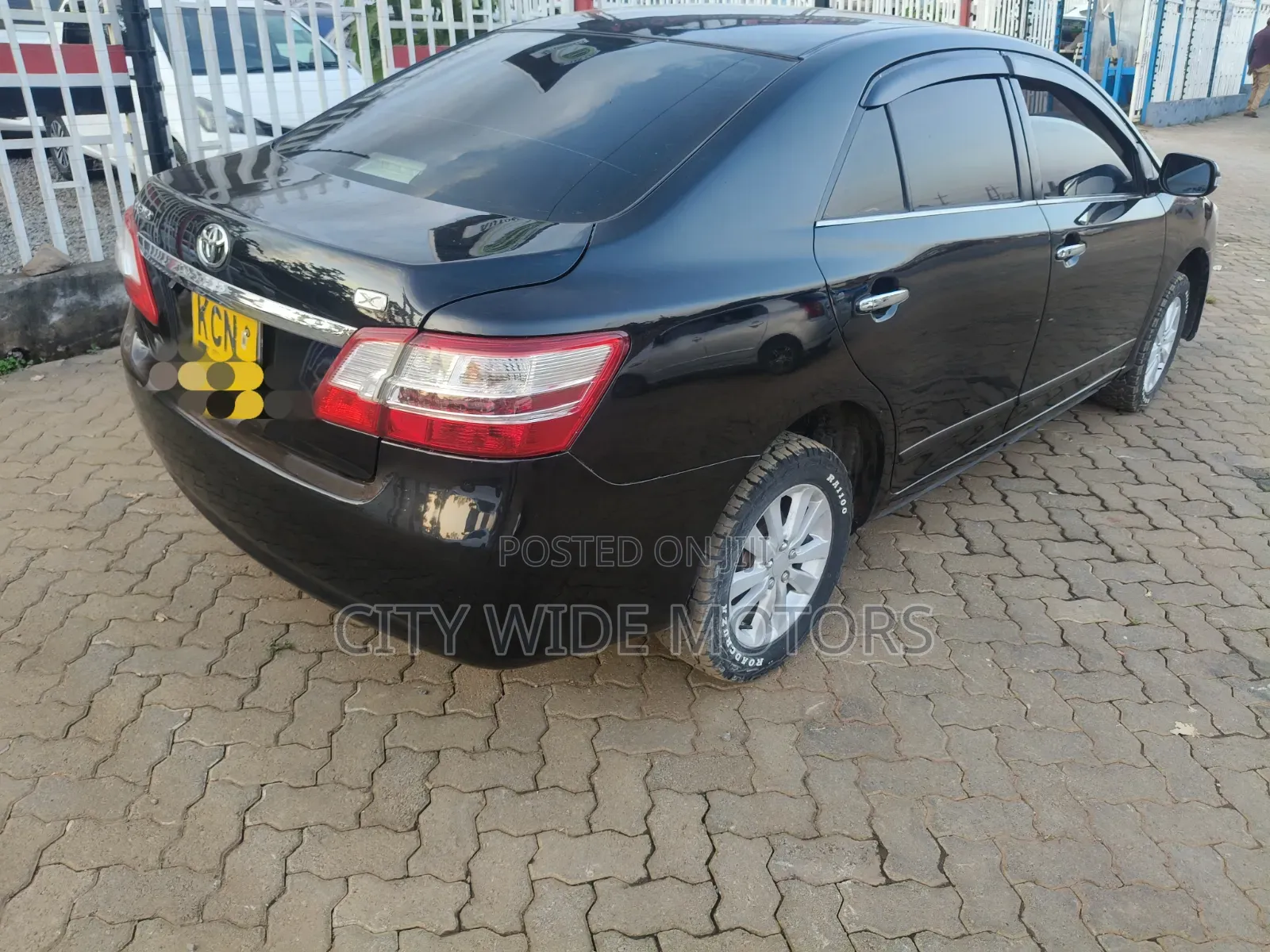 Toyota Premio 2010 Black