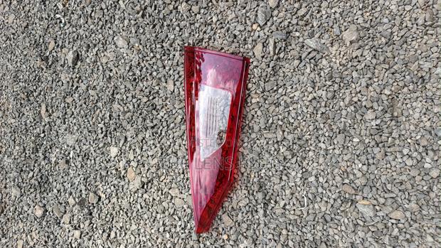 Mazda Axela 2014-2018 Boot Light/ Reflector Lens - thumbnail 3