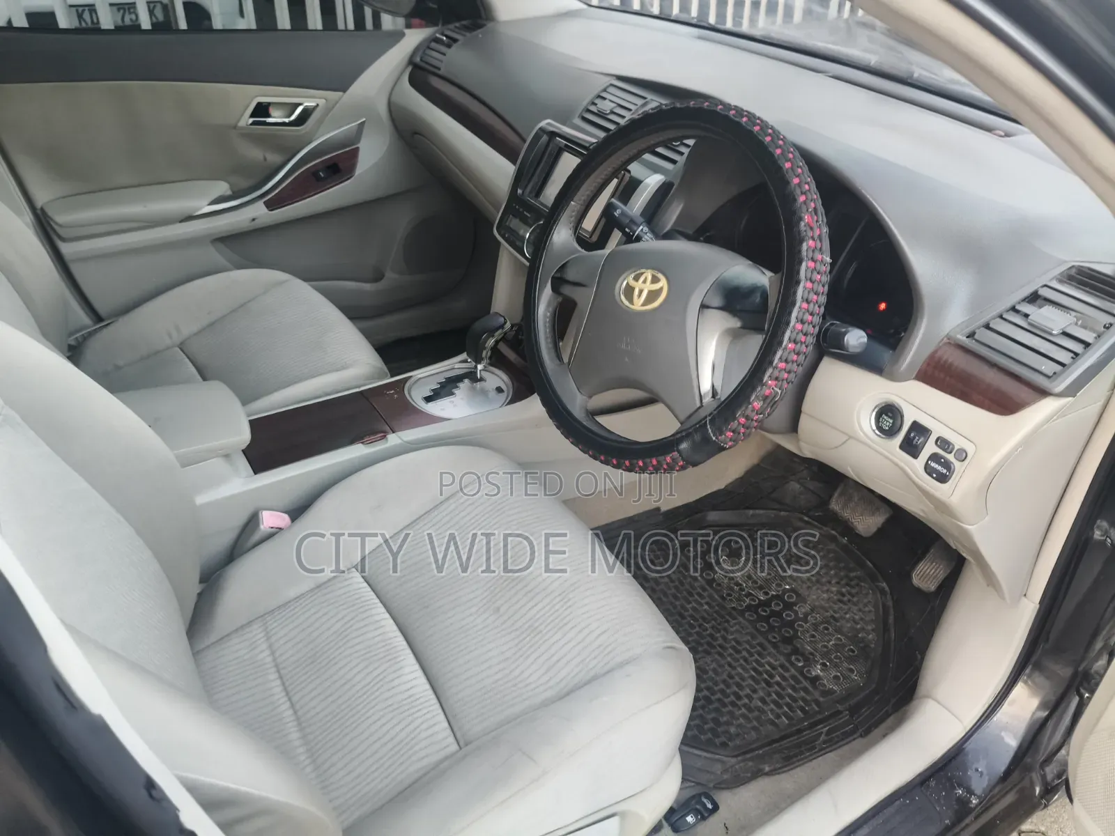 Toyota Premio 2010 Black