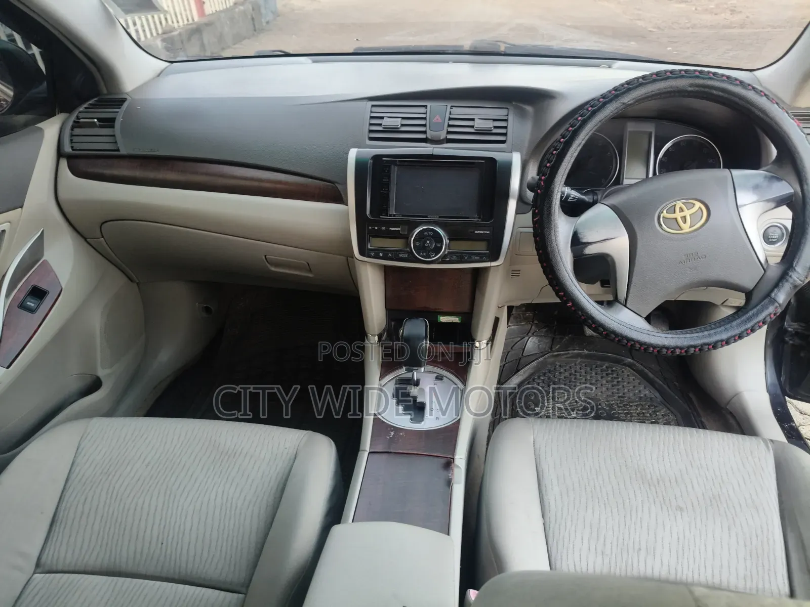 Toyota Premio 2010 Black