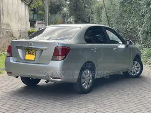 Toyota Axio 2014 Silver