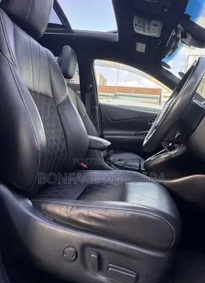 Toyota Harrier 2.0 2019 White