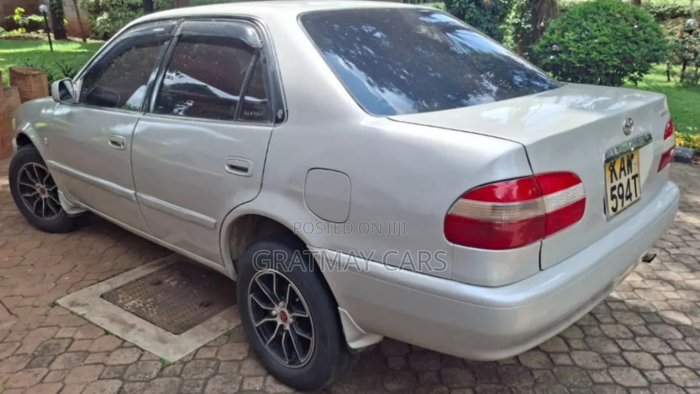 Toyota Corolla 1999 Beige