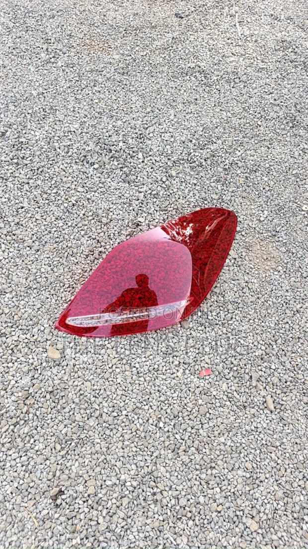 Mercedes Benz C Class W205 Taillight Lenses - thumbnail 3