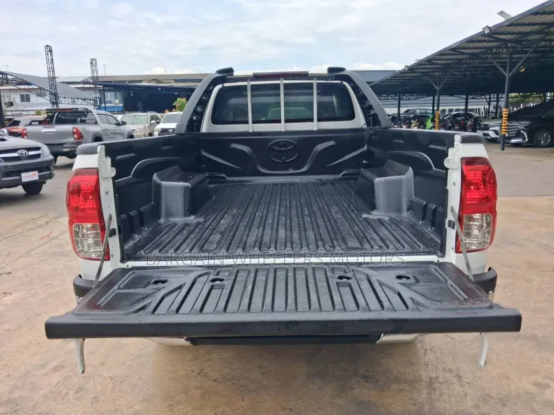 Toyota Hilux Surf 2009