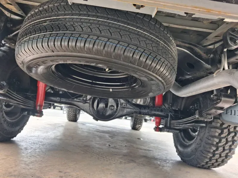 Toyota Hilux Surf 2009