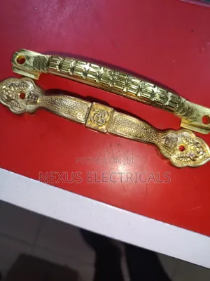 Handles for Drawers and Cabinets