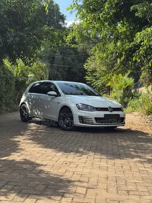 Volkswagen Golf GTI 2017 White