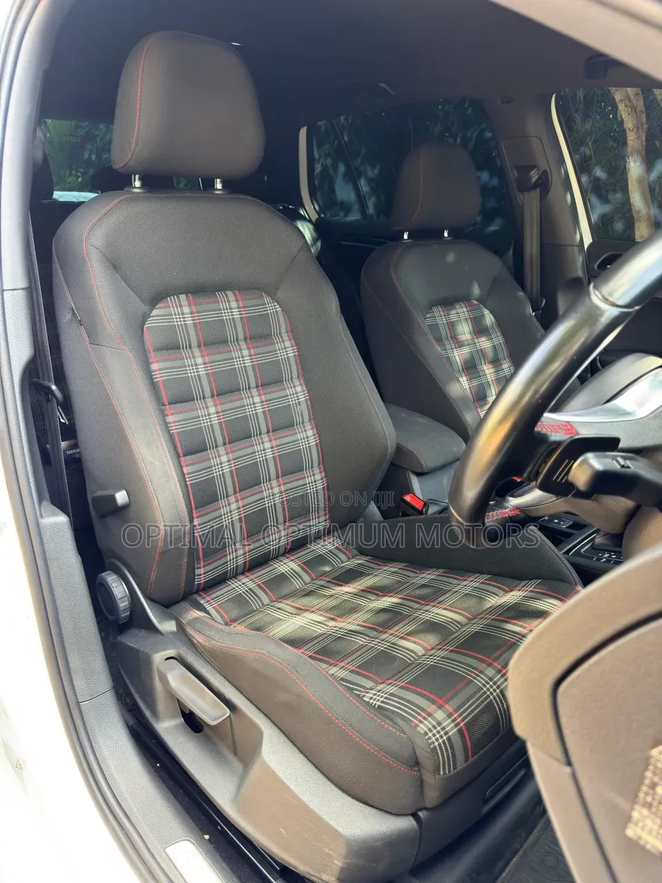 Volkswagen Golf GTI 2017 White