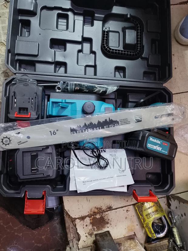 16" Makita Cordless Chain Saw/Makita Cordless 16" Chain Saw