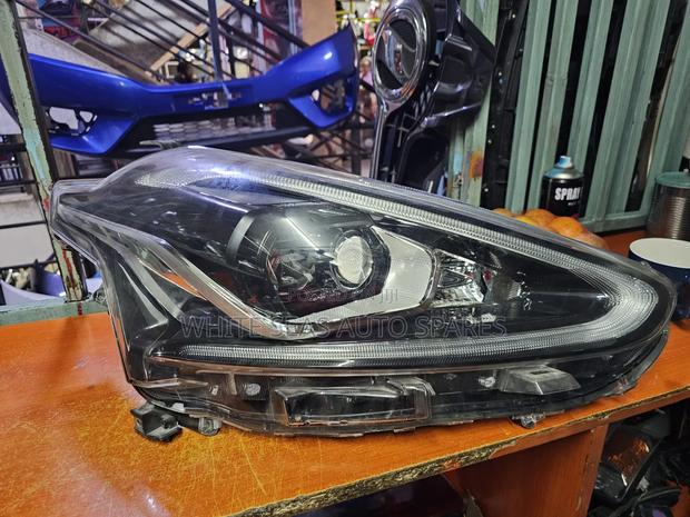 Sienta 2018 Headlight