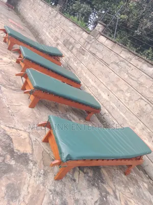 Sunbeds 2.5*6 Customized Upholstered