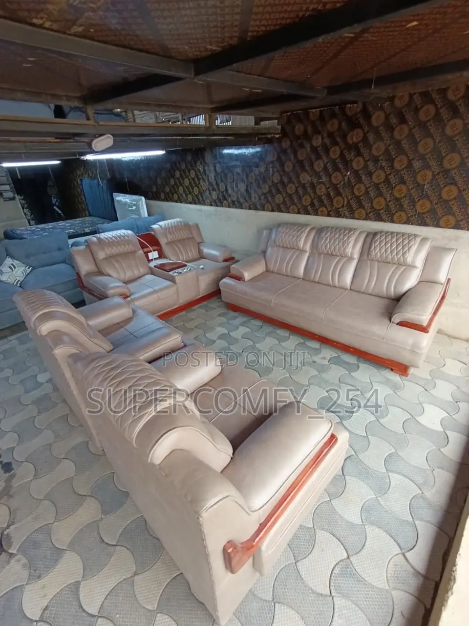 Mahogany Detailed SGR Monster Sofa