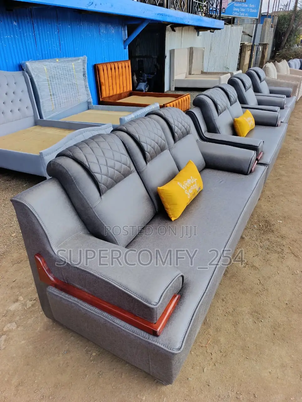 Mahogany Detailed SGR Monster Sofa
