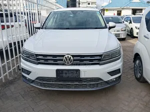 Volkswagen Tiguan 2.0T S AWD 4MOTION 2019 Pearl