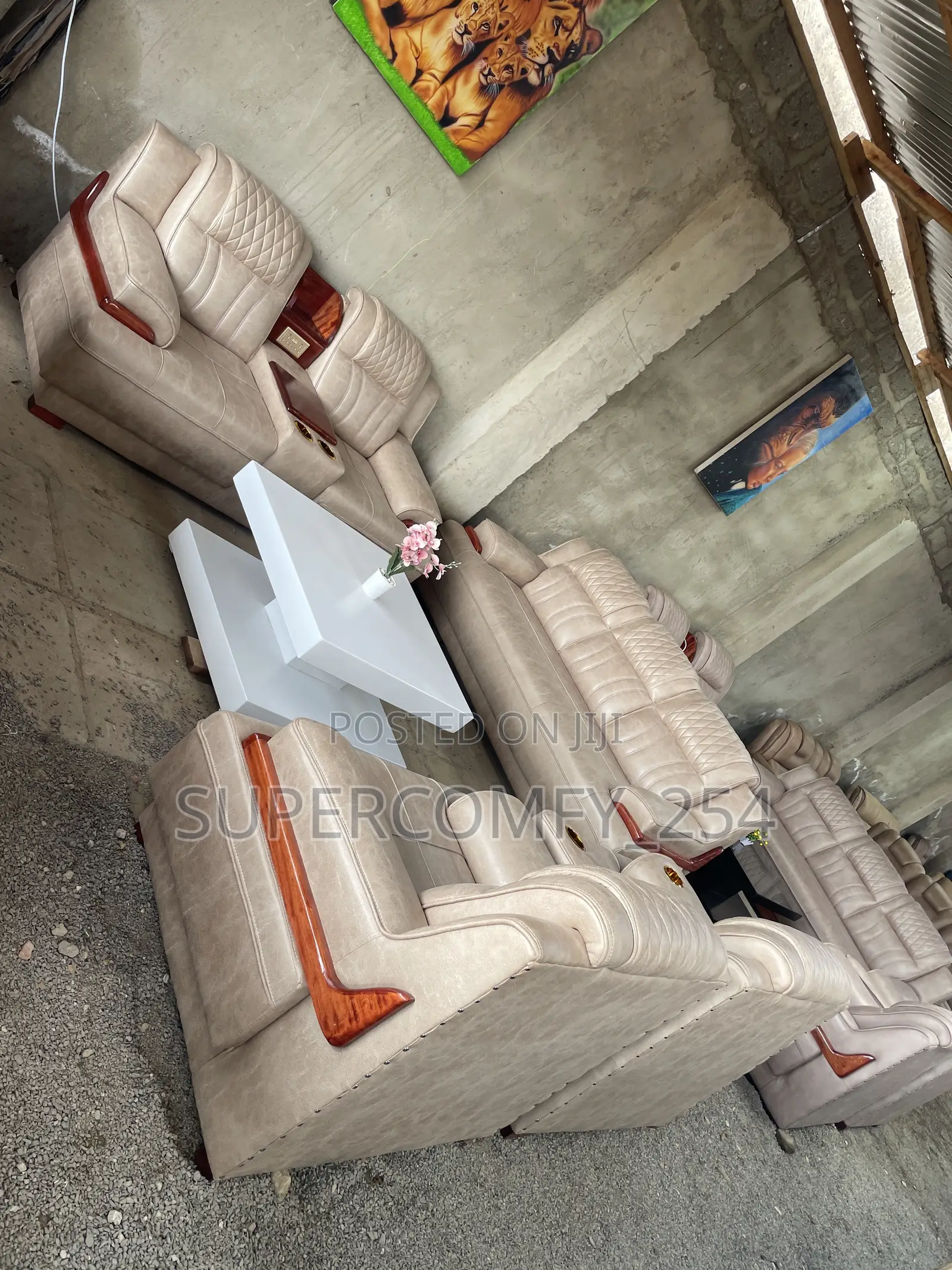 Mahogany Detailed SGR Monster Sofa