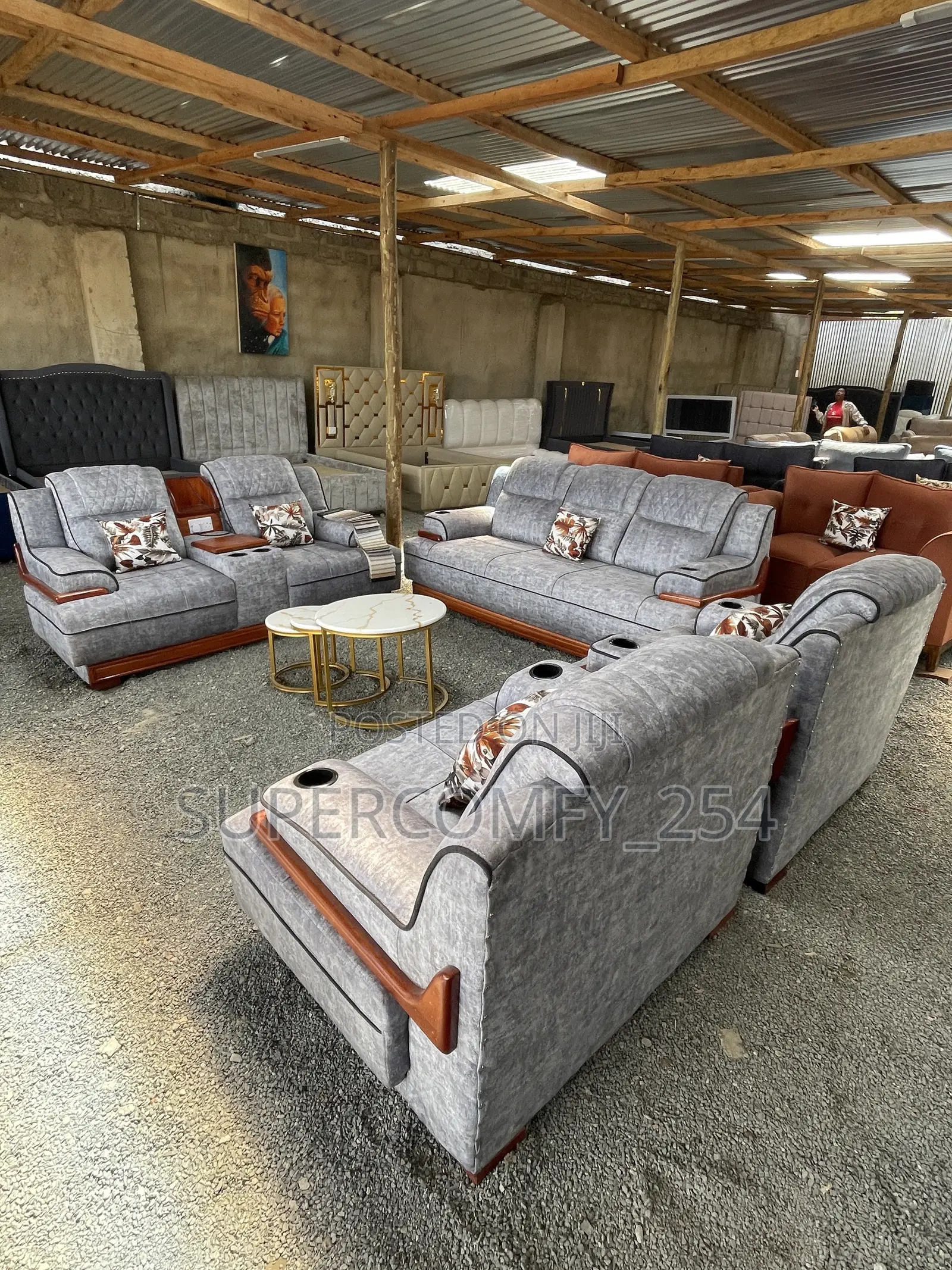 Mahogany Detailed SGR Monster Sofa