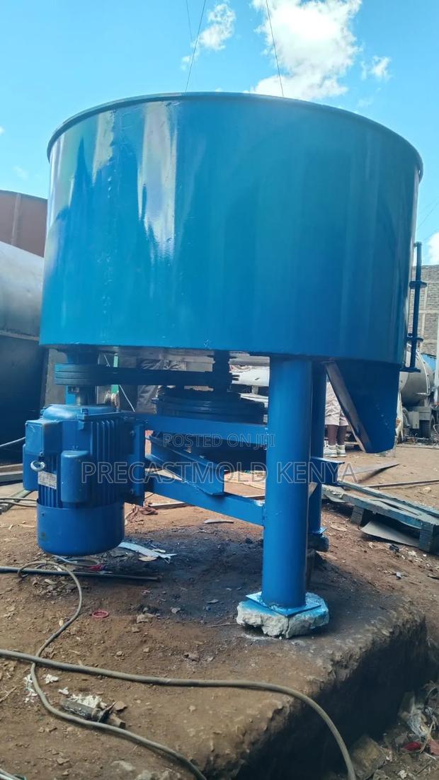 Pan Mixer (Concrete)