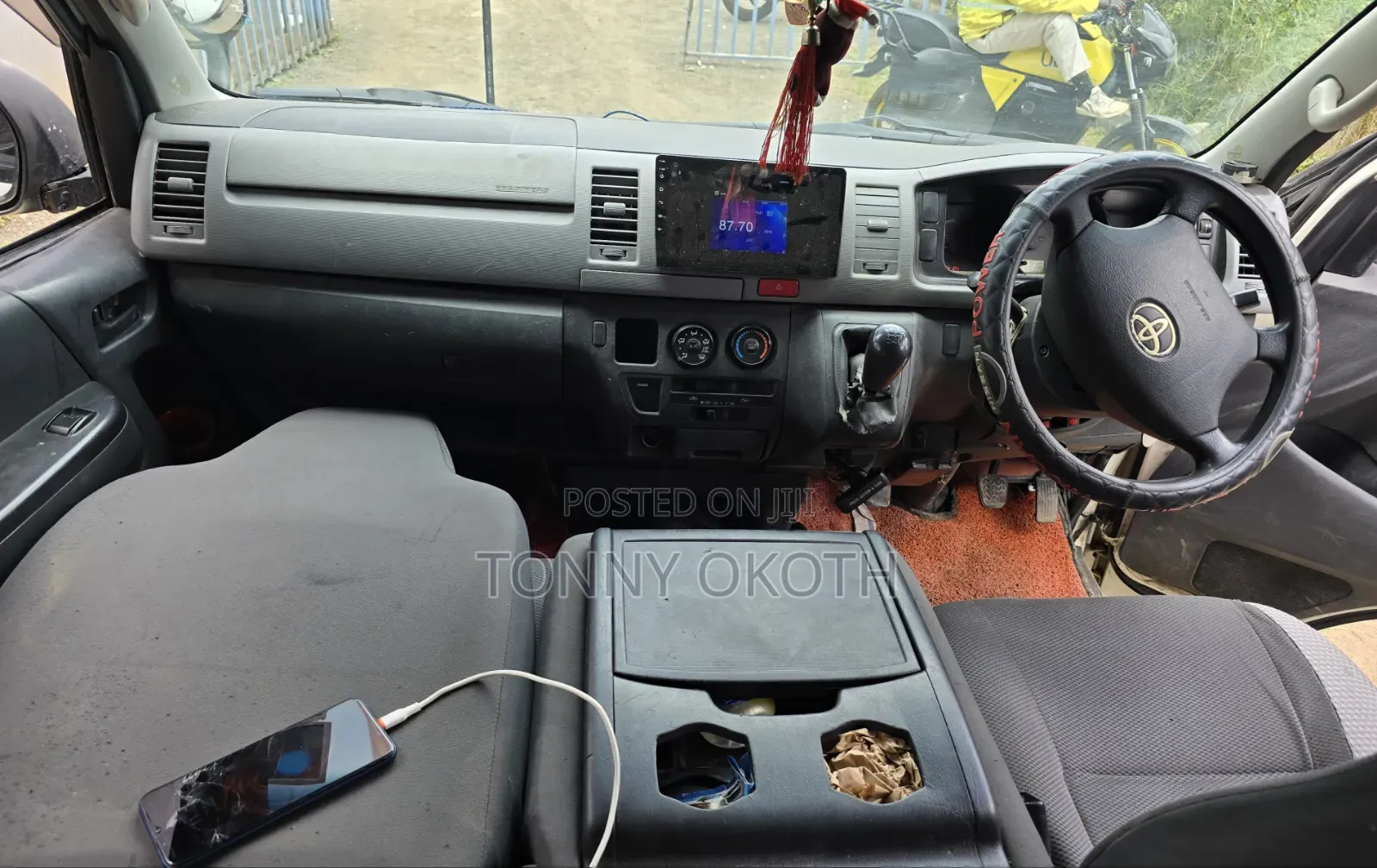 Toyota Grand HiAce 2014 White