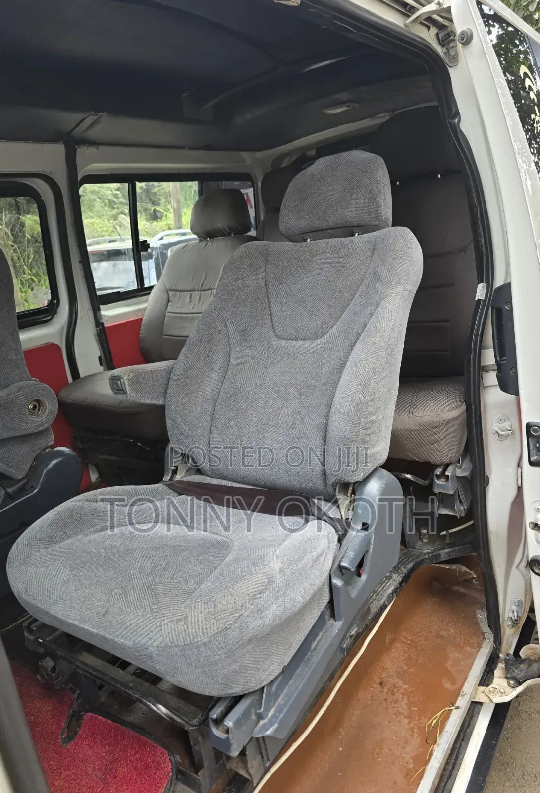 Toyota Grand HiAce 2014 White