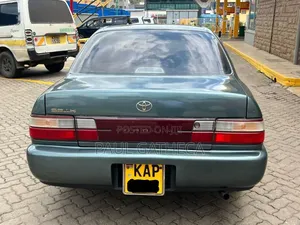 Toyota Corolla 1995 Green