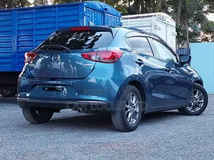Mazda 2 2020 Blue