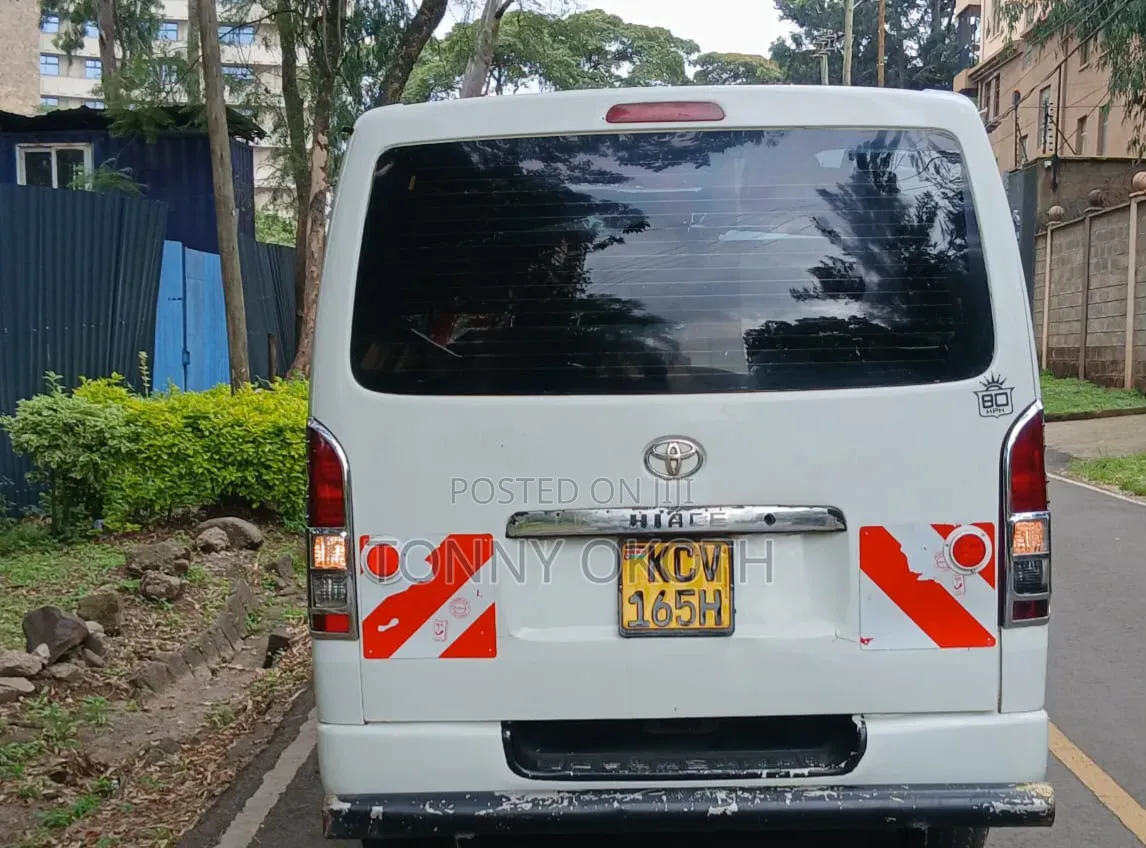 Toyota Grand HiAce 2013 White