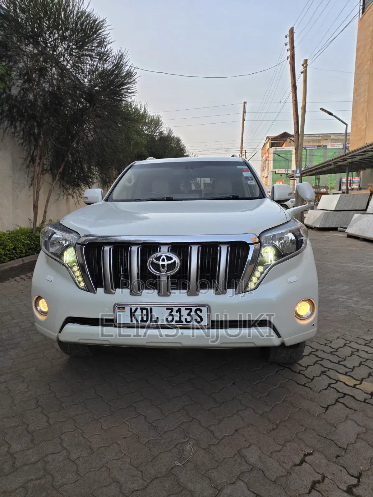 Toyota Land Cruiser Prado 2016 White