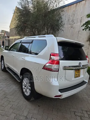Toyota Land Cruiser Prado 2016 White