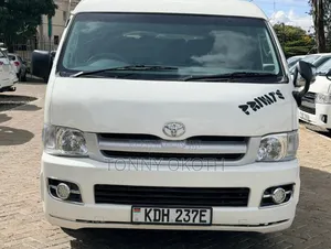 Toyota HiAce 2010 White
