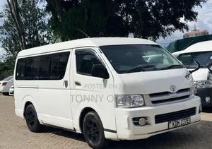 Toyota HiAce 2010 White
