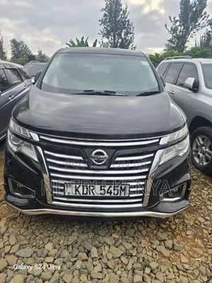 Nissan Elgrand 2017 Black