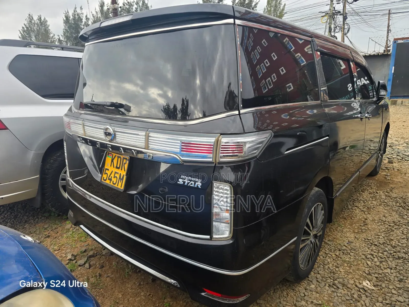 Nissan Elgrand 2017 Black