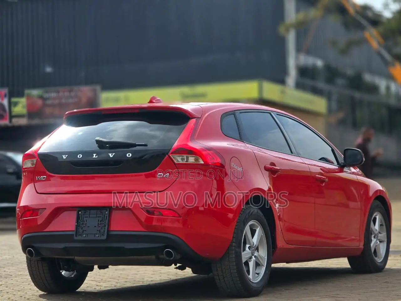 Volvo V40 2018 Red