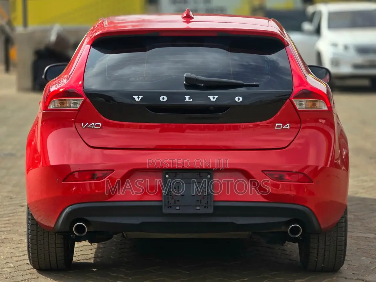 Volvo V40 2018 Red
