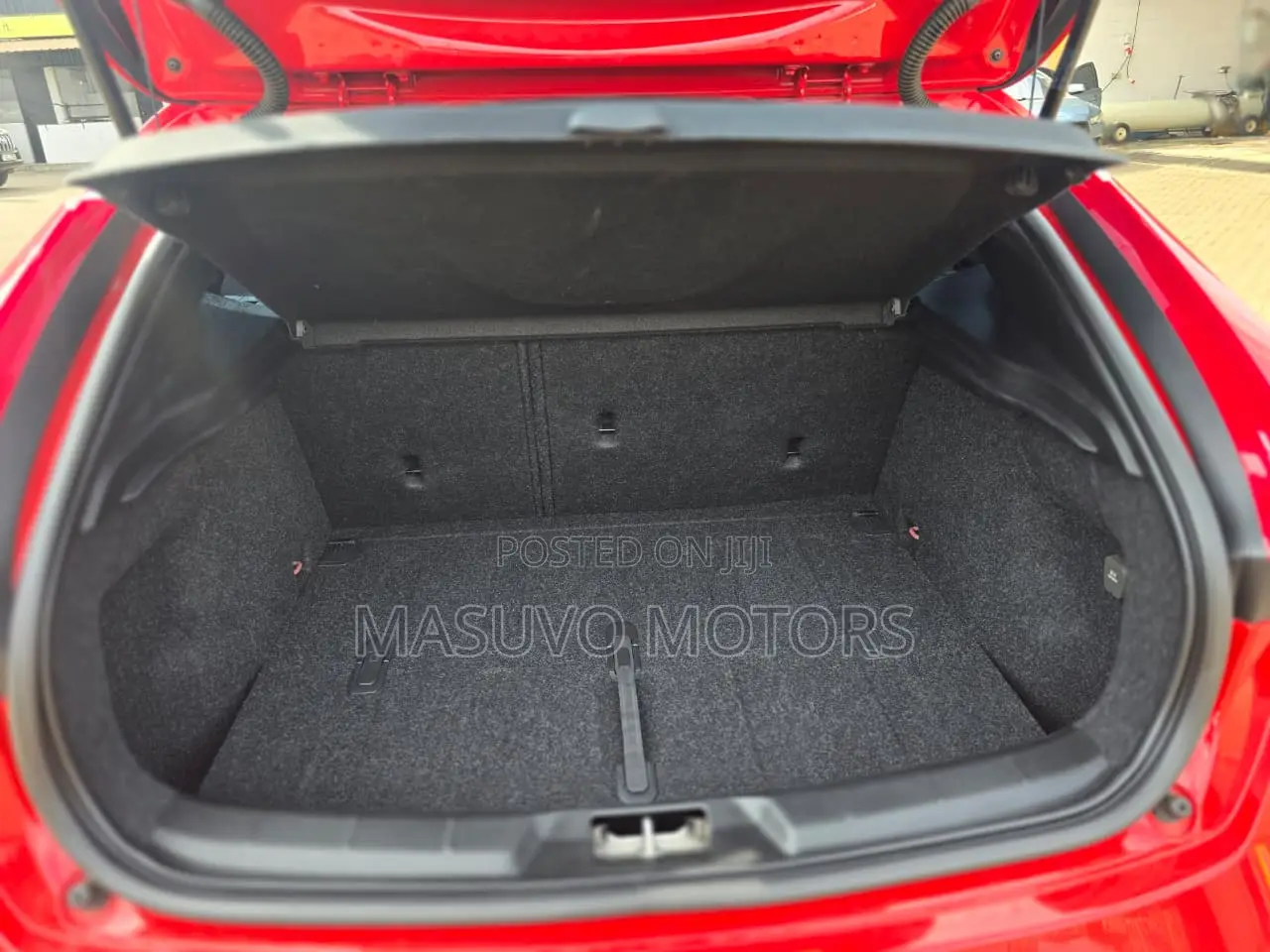 Volvo V40 2018 Red