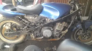 Yamaha 2002 Blue